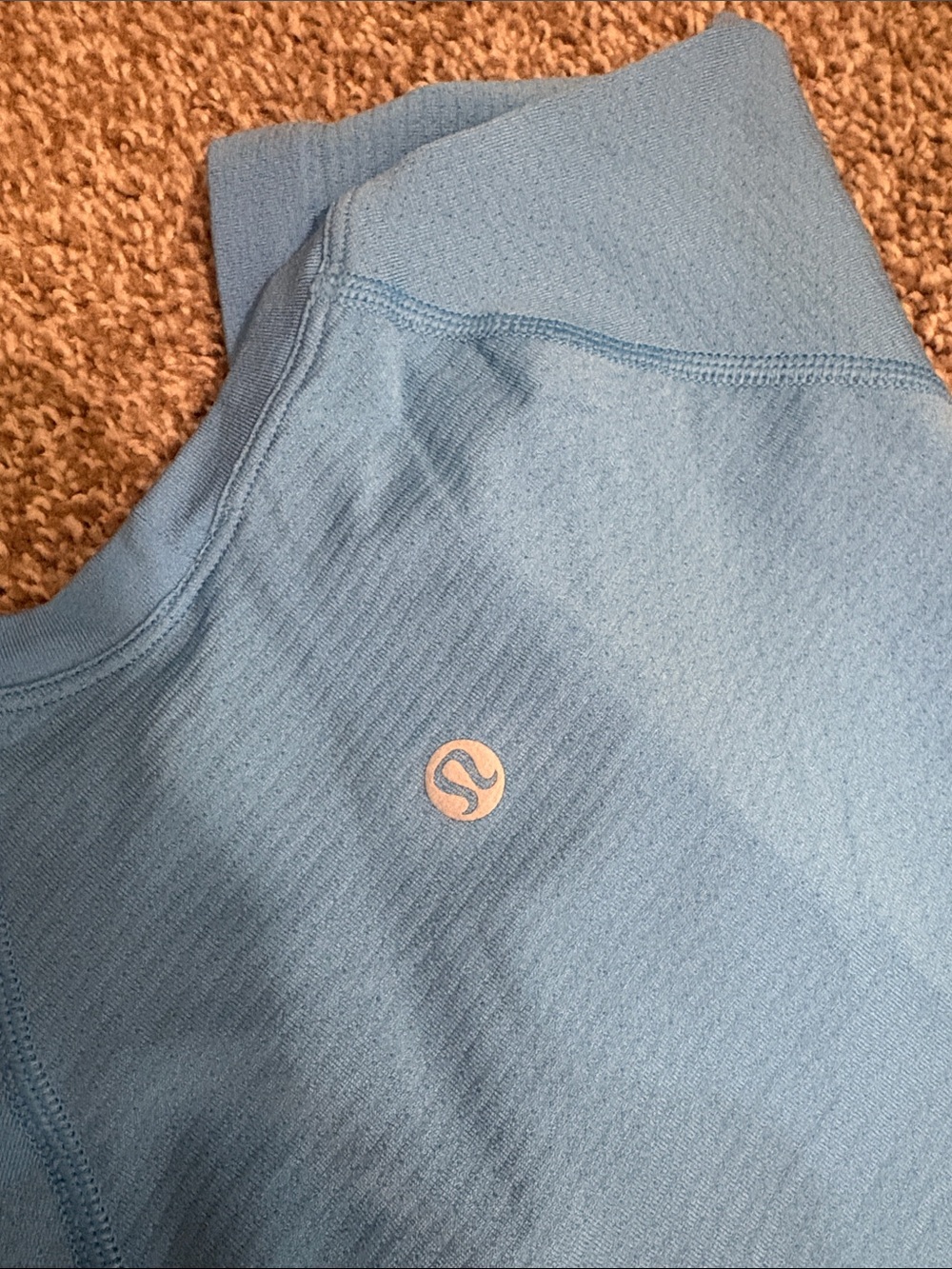 Women’s Lululemon Swiftly Tech Cropped Top - Picture 3 of 4